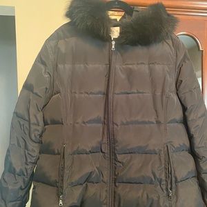 Women’s Oscar de la Renta black jacket